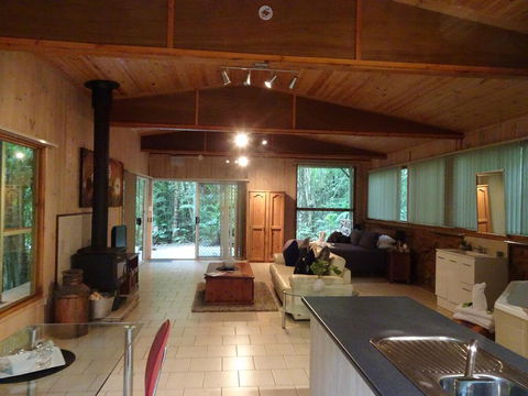 Treetops Montville - Port Augusta Accommodation 1