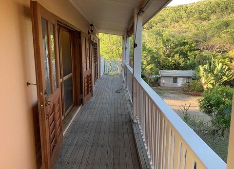 Tropical Styling - Port Augusta Accommodation 2