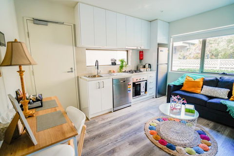 U1 Brunswick Living Brand New Apartment Close To Airport And CBD - Port Augusta Accommodation 0