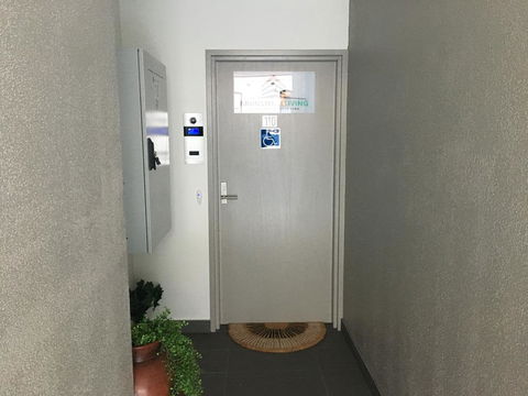 U201 Brunswick Living Brand New Deluxe Balcony Upper Floor Apartment Close To Airport And CBD - Port Augusta Accommodation 1