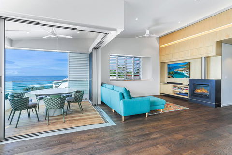 Ultimate Beachfront Living, Sunshine Beach - Port Augusta Accommodation 3