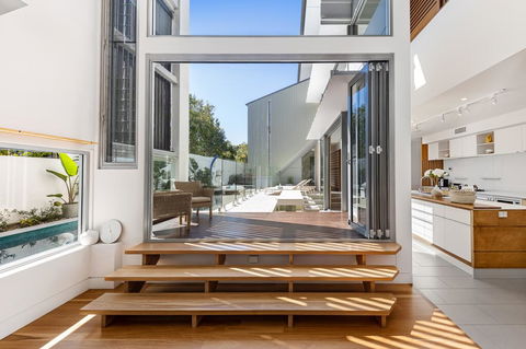 Ultimate Light And Space, Noosa Heads - Port Augusta Accommodation 2