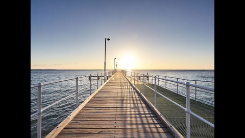 Ultra Stylish Fremantle Area - Port Augusta Accommodation 2