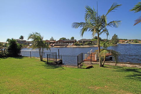 Unbeatable Waterfront Location - Port Augusta Accommodation 0