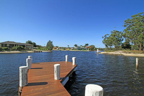Unbeatable Waterfront Location - Port Augusta Accommodation 2