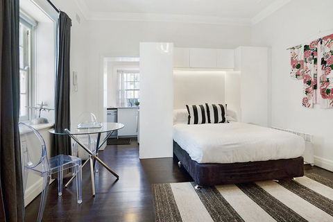 Unbeatably Located Art Deco Surry Hills Studio - Port Augusta Accommodation 1