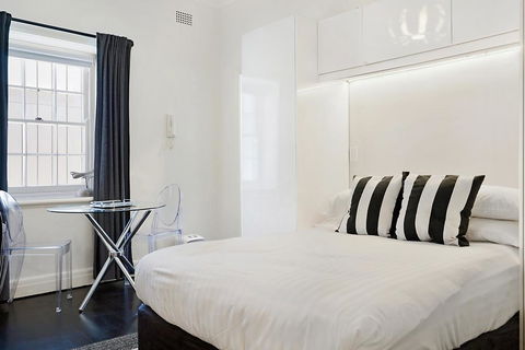 Unbeatably Located Art Deco Surry Hills Studio - Port Augusta Accommodation 2
