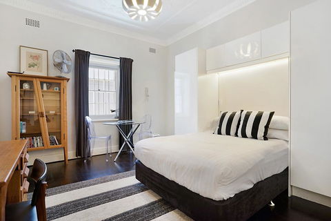 Unbeatably Located Art Deco Surry Hills Studio - Port Augusta Accommodation 0