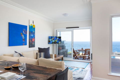 Unbelievable Clifftop Townhouse With Ocean Views - Port Augusta Accommodation 1