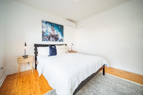 Urban Beach Shack-Metres From The Beach & Cafes - Port Augusta Accommodation 1