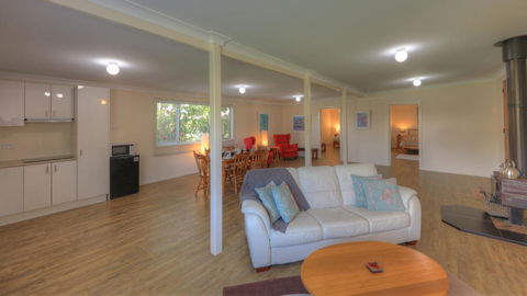 Village Stays Coldstream Gallery Bungalow - Port Augusta Accommodation 3