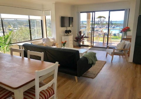 Vista Marina Penthouse #6 - Port Augusta Accommodation 2