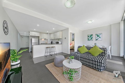 WARRICK FRAM 3 BEDS APT FREE PARKING WALK TO WESTFIELD CLOSE TO HOSPITAL NWF003 - Port Augusta Accommodation 0