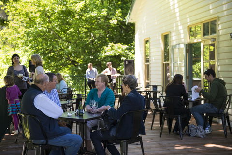 Oscar\'s On The Yarra - Port Augusta Accommodation 10