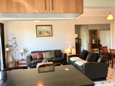 Hillâ€™s Creek Holiday Home - Port Augusta Accommodation 7