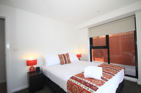 RNR Serviced Apartments North Melbourne - Port Augusta Accommodation 19