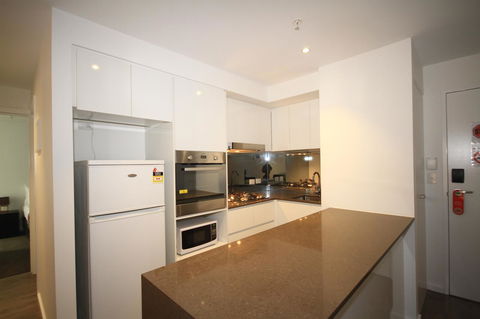 RNR Serviced Apartments North Melbourne - Port Augusta Accommodation 13