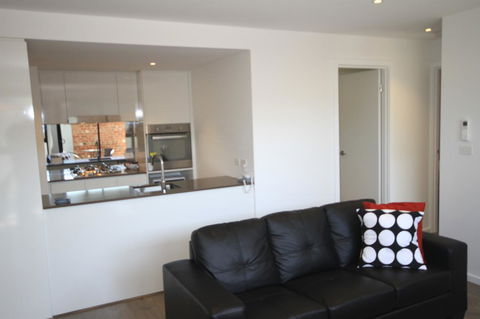 RNR Serviced Apartments North Melbourne - Port Augusta Accommodation 9
