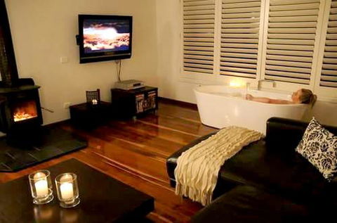 Chestnut Daylesford - Port Augusta Accommodation 5