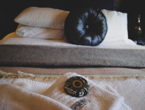 Bed Of Roses - Port Augusta Accommodation 16