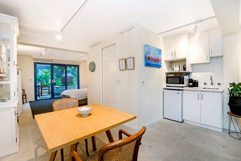 Edge17 Port Fairy Wharf - Port Augusta Accommodation 13