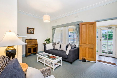 Edge17 Port Fairy Wharf - Port Augusta Accommodation 1