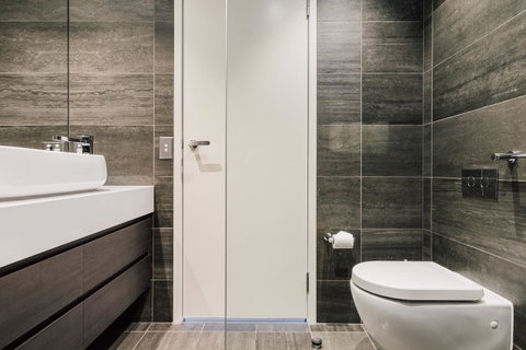 Docklands Waterfront Luxury Villa - Port Augusta Accommodation 20