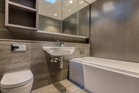 Docklands Waterfront Luxury Villa - Port Augusta Accommodation 17