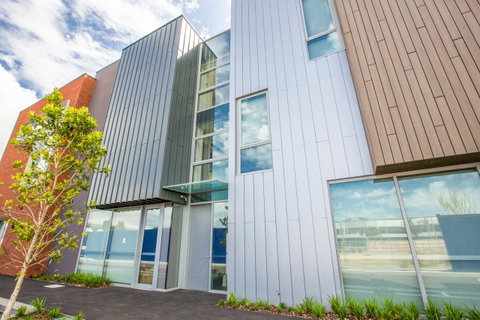 Docklands Waterfront Luxury Villa - Port Augusta Accommodation 0