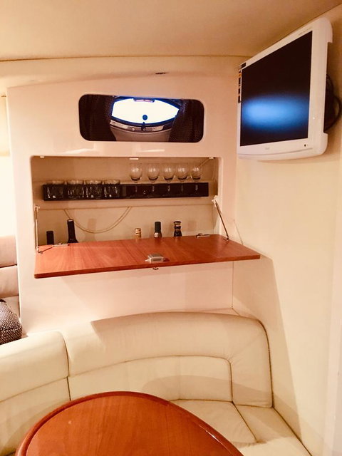 Luxury On The Water (Private Luxurious Boat) - Port Augusta Accommodation 4