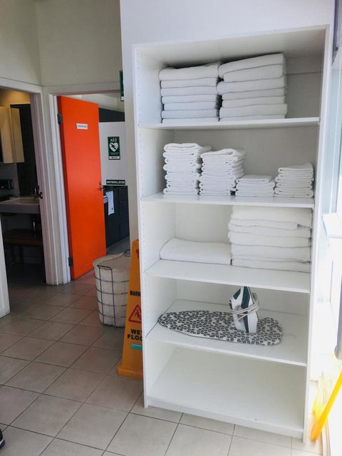 Luxury On The Water (Private Luxurious Boat) - Port Augusta Accommodation 15