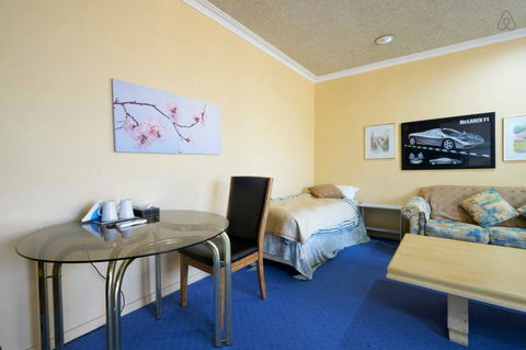 Cottages For Two - Port Augusta Accommodation 7