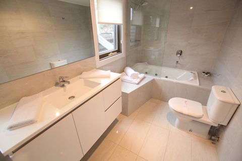 Points South By The Sea - Port Augusta Accommodation 7