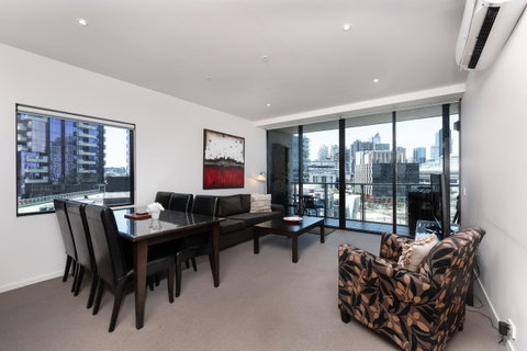 Dockland Kings Lucky 805 - Port Augusta Accommodation 1