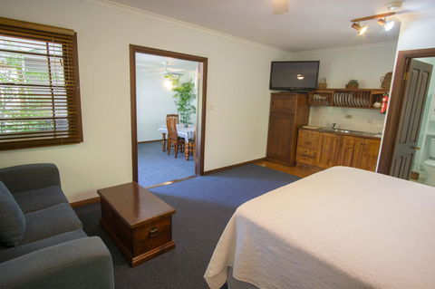 Debbie\'s Place - Port Augusta Accommodation 42