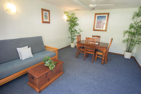 Debbie\'s Place - Port Augusta Accommodation 39