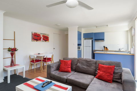 Rainbow Getaway Holiday Apartments - Port Augusta Accommodation 6