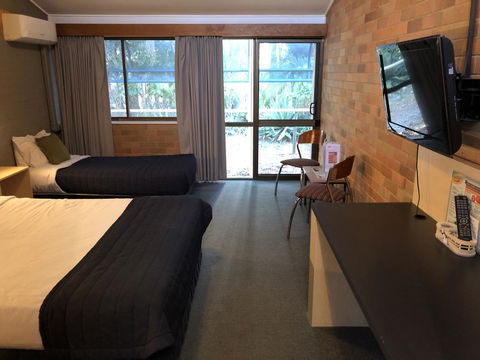 Bribie Island Hotel - Port Augusta Accommodation 2