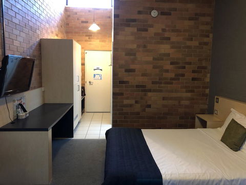 Bribie Island Hotel - Port Augusta Accommodation 3