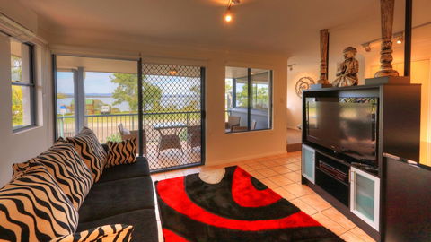 Dolphin Waters - Port Augusta Accommodation 7