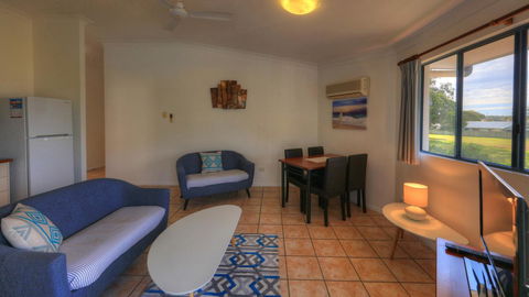 Dolphin Waters - Port Augusta Accommodation 3