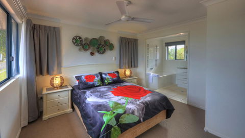 Dolphin Waters - Port Augusta Accommodation 5