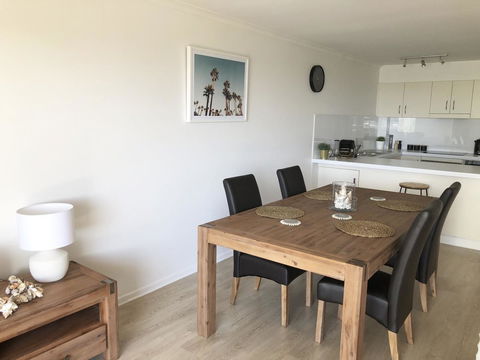 Sunshine Beach Luxe Apartment - Port Augusta Accommodation 29