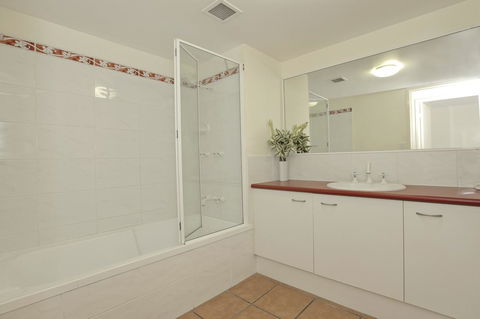 The Mirage Resort Alexandra Headland - Port Augusta Accommodation 24
