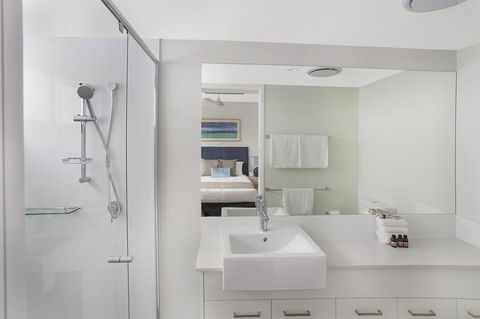 Direct Collective - Sea Breeze Mooloolaba - Port Augusta Accommodation 5