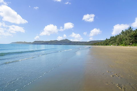 By The Sea Port Douglas - Port Augusta Accommodation 27