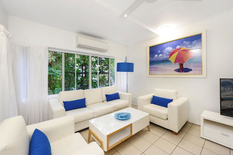 By The Sea Port Douglas - Port Augusta Accommodation 0