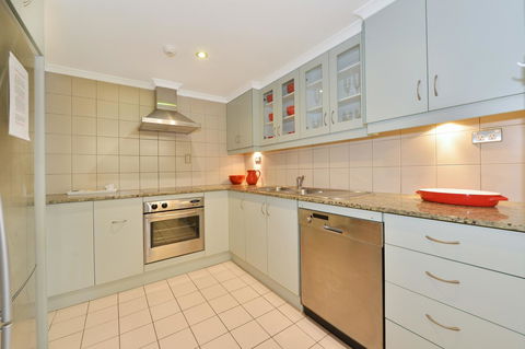 By The Sea Port Douglas - Port Augusta Accommodation 20