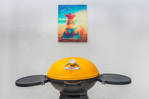 By The Sea Port Douglas - Port Augusta Accommodation 12