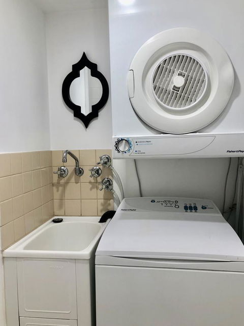 NOMAD - Luxe Apartment - Port Augusta Accommodation 40